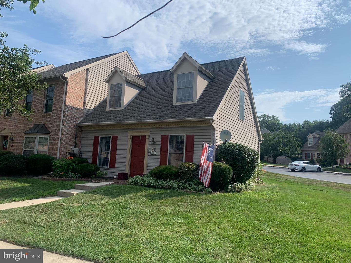 1231 Timber View Drive  Mechanicsburg PA 17050 photo