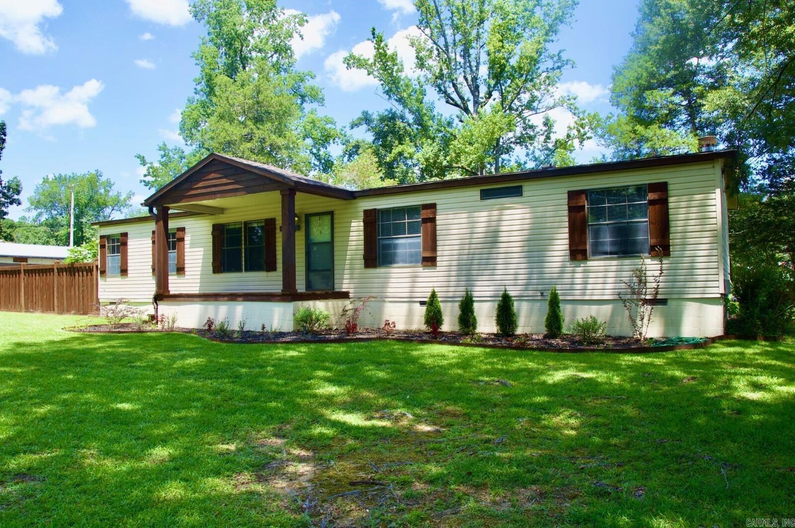 Property Photo:  1516 Treasure Isle Road  AR 71913 