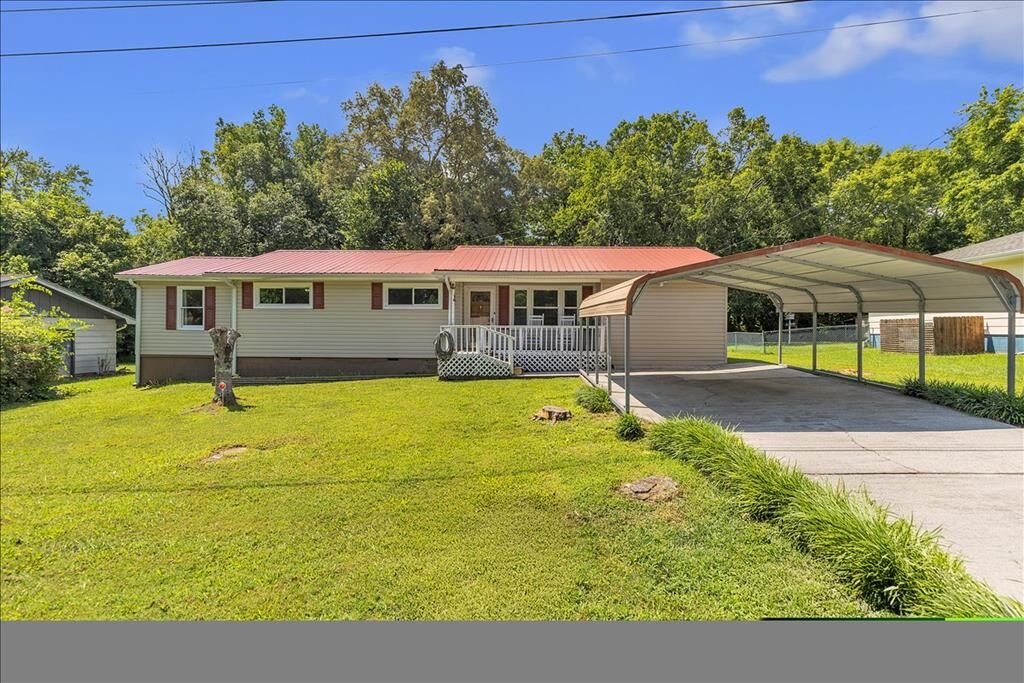 Property Photo:  414 Regal Drive  GA 30755 