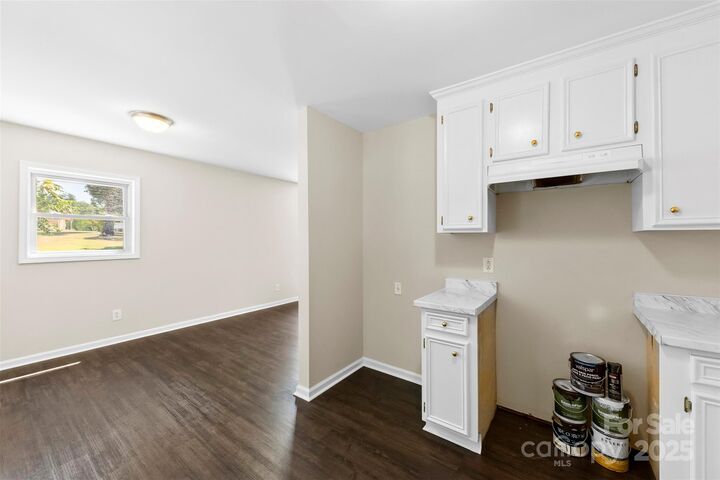 Property Photo: 806 Boyce Street NC 28086