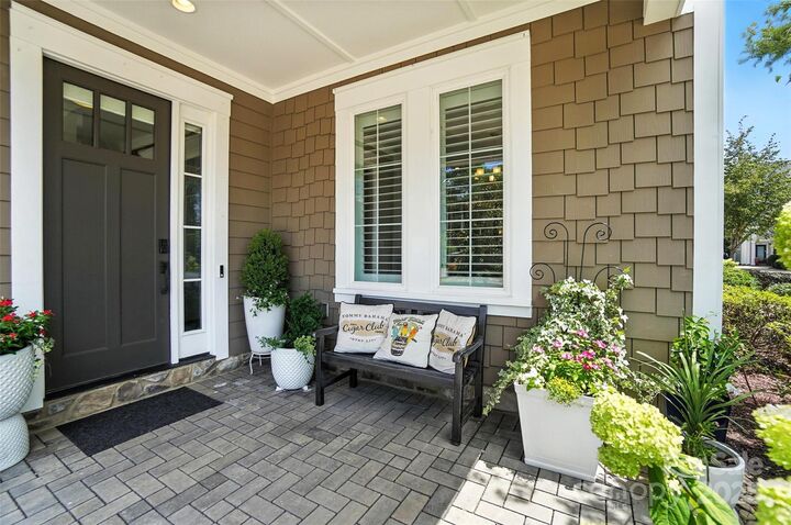 Property Photo: 7903 Rea View Court NC 28226