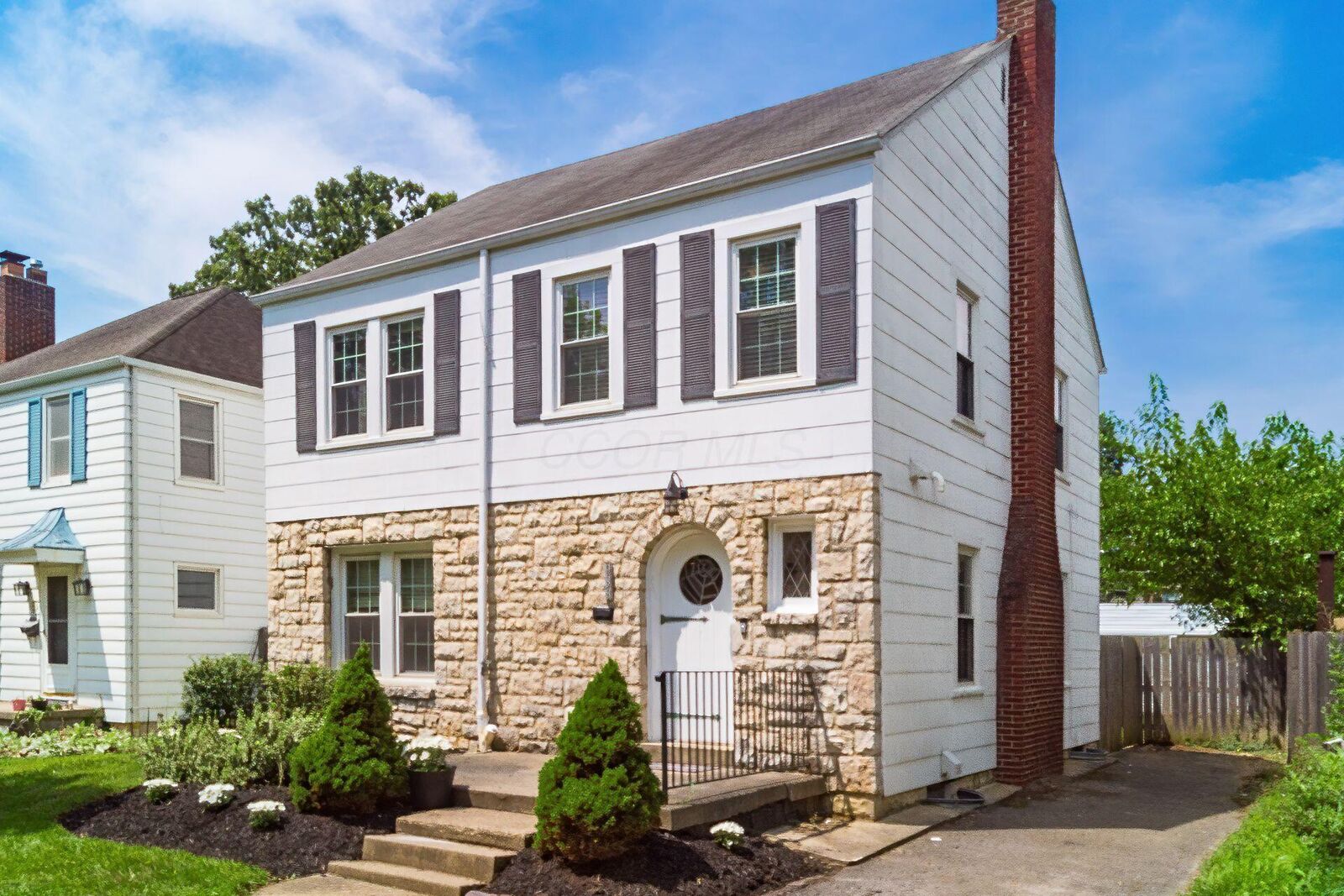 Property Photo:  933 Vernon Road  OH 43209 