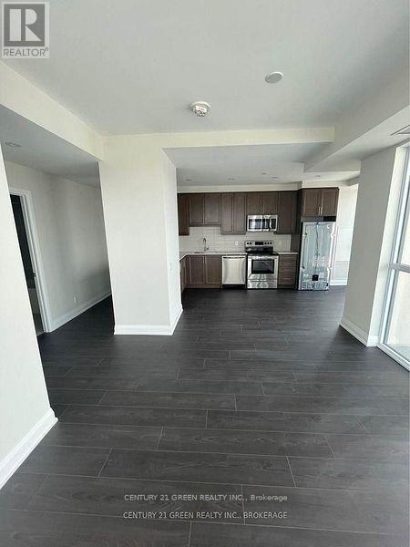 Property Photo: 15 Lynch St Street 2401 ON L6W 2Z8