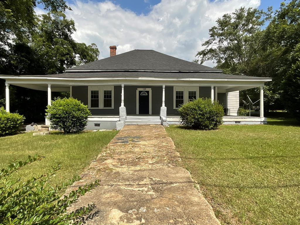 Property Photo: 158 Bowen St GA 31001