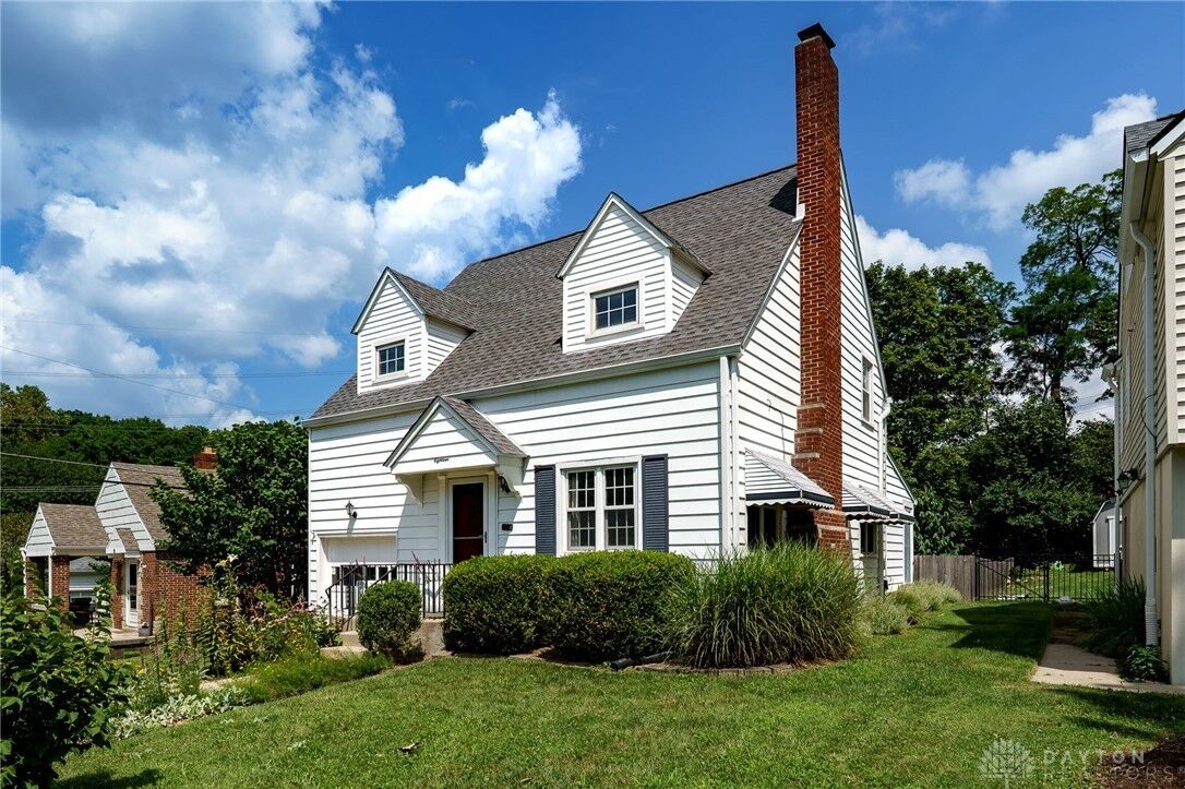 Property Photo: 18 Acacia Drive OH 45409