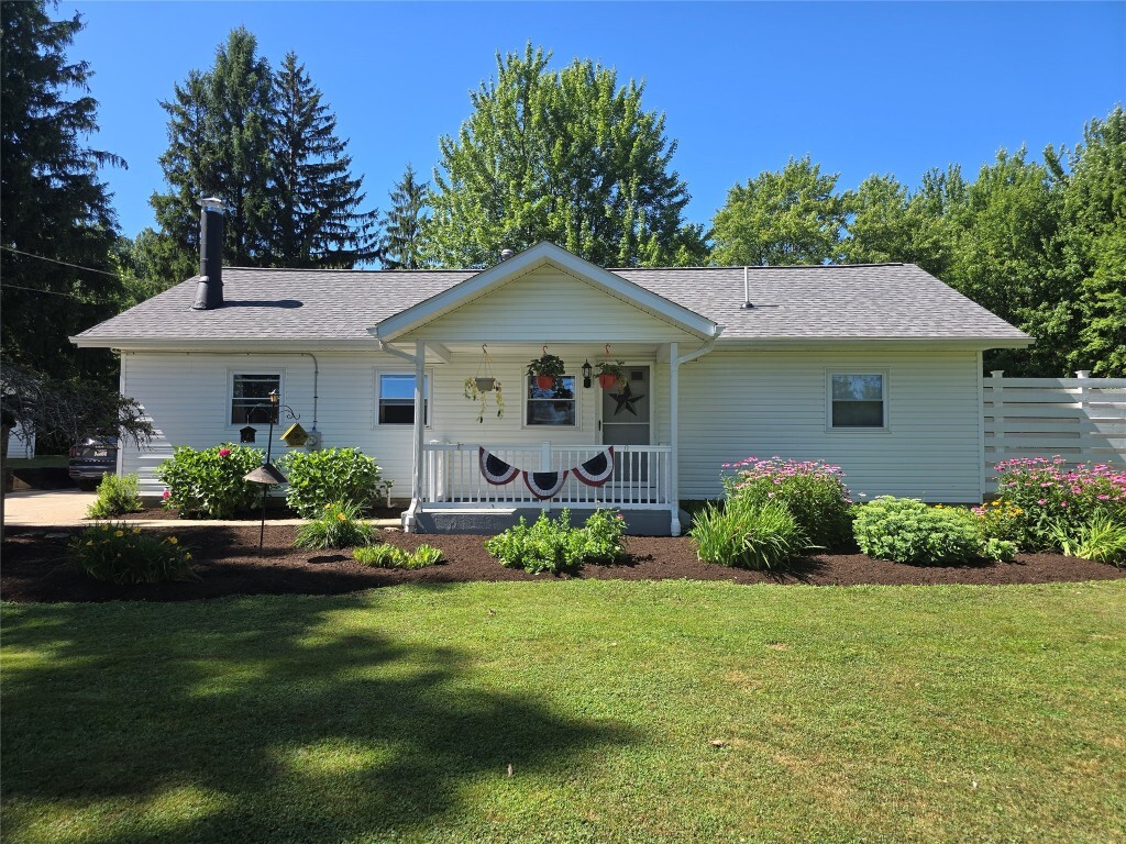 Property Photo:  8450 Lake Pleasant Road  PA 16509 