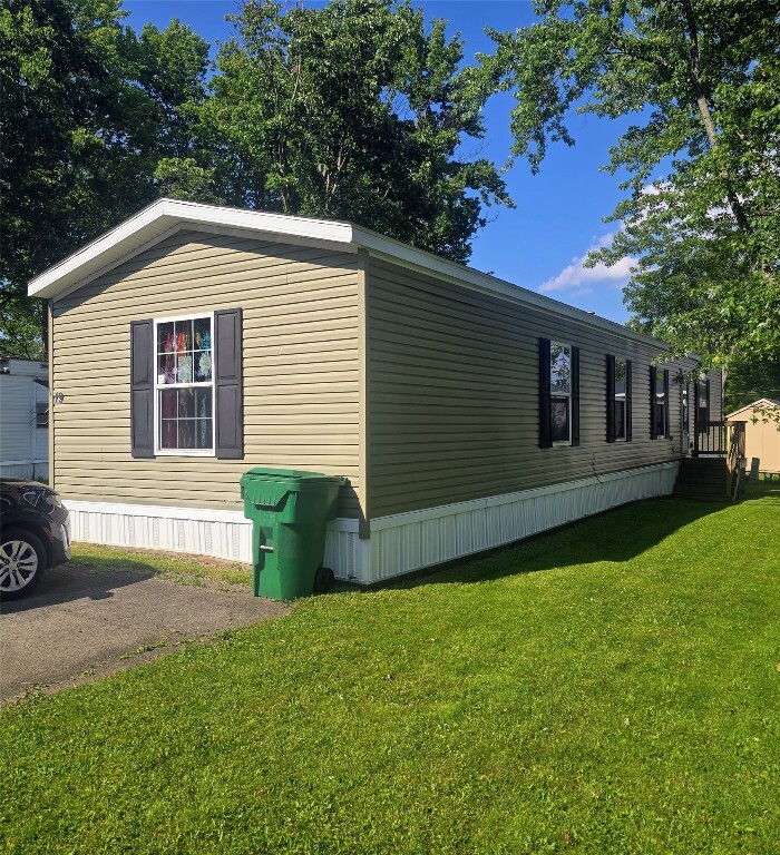 Property Photo:  19 Aspen Drive  PA 16426 