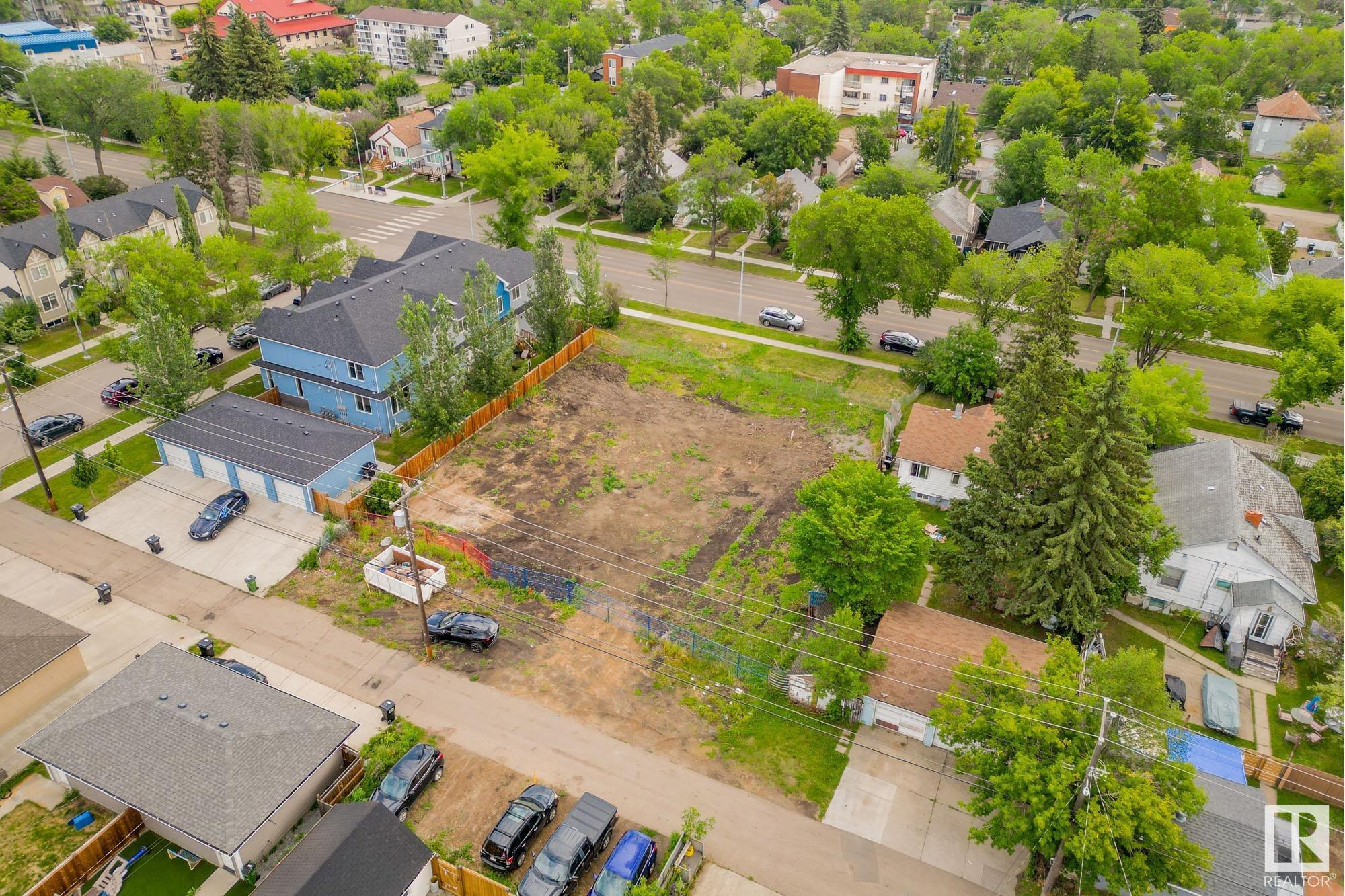 Photo de la propriété:  11244 101 Street NW  AB T5G 2A5 