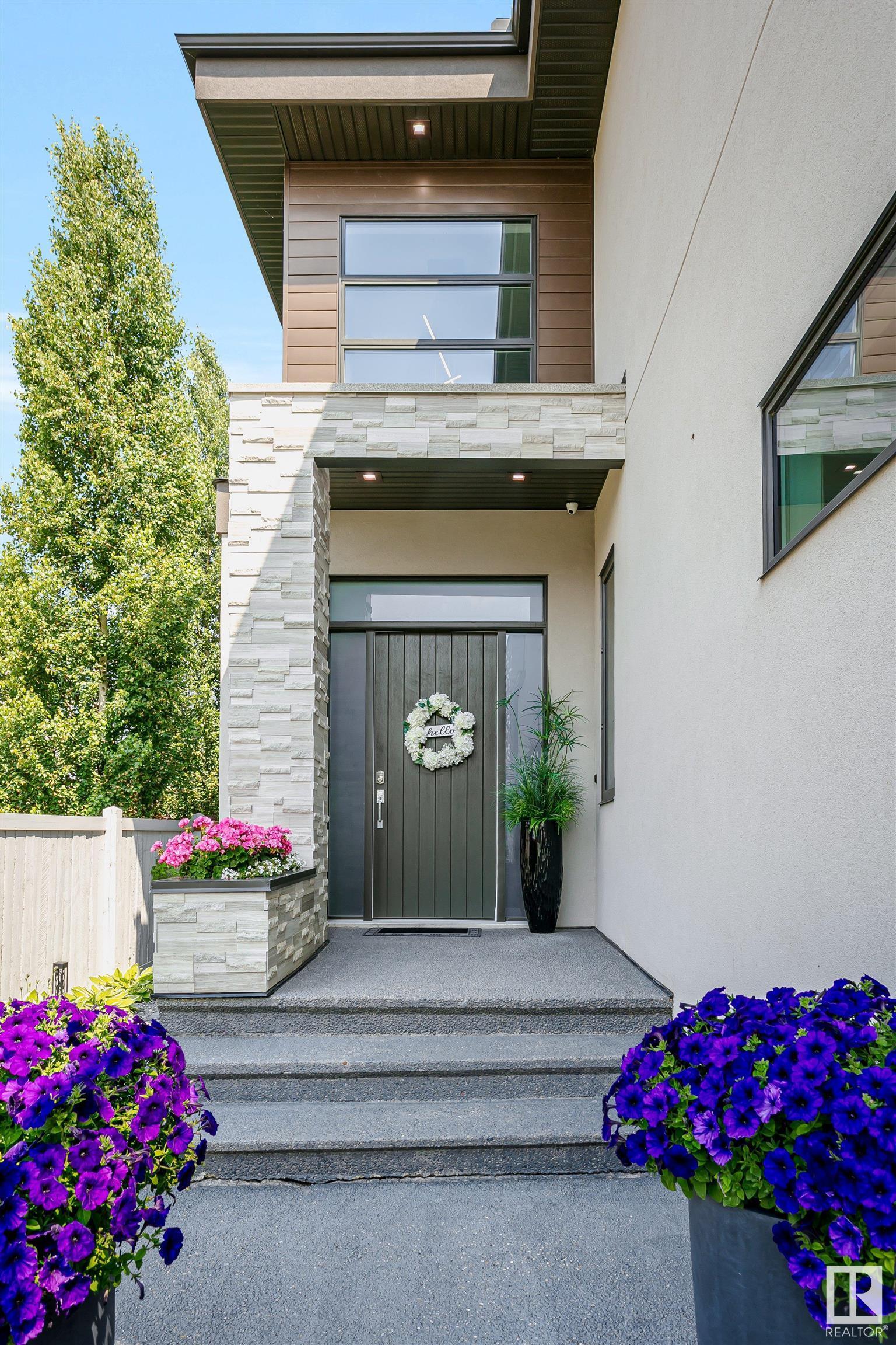 Property Photo:  3171 Cameron Heights Way NW  AB T6M 0S5 