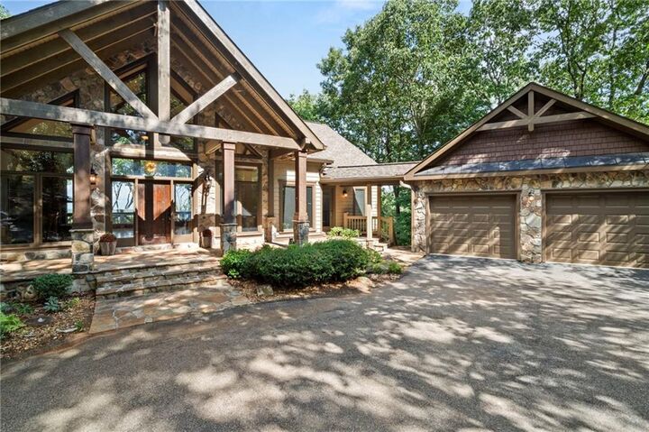 Property Photo: 861 Summit Drive E GA 30143