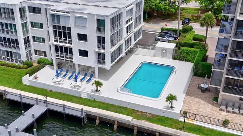 Property Photo: 850 NE Spanish River Blvd 33 FL 33431