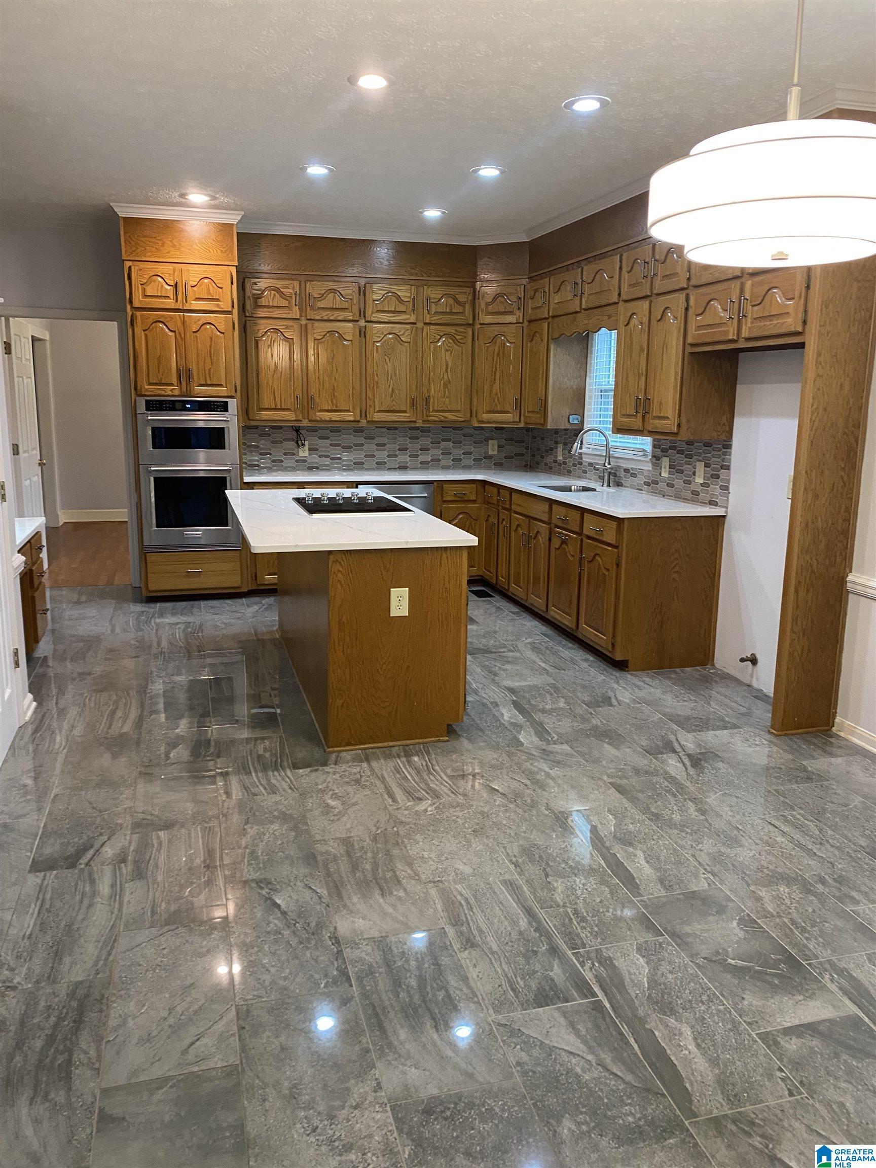 Property Photo: 117 Huntington Trace AL 36207