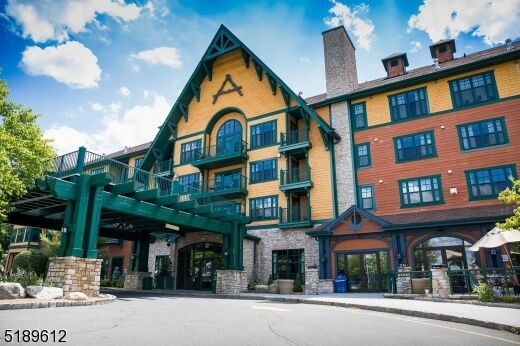 Property Photo:  200 State Rt 94 Unit 212  NJ 07462 