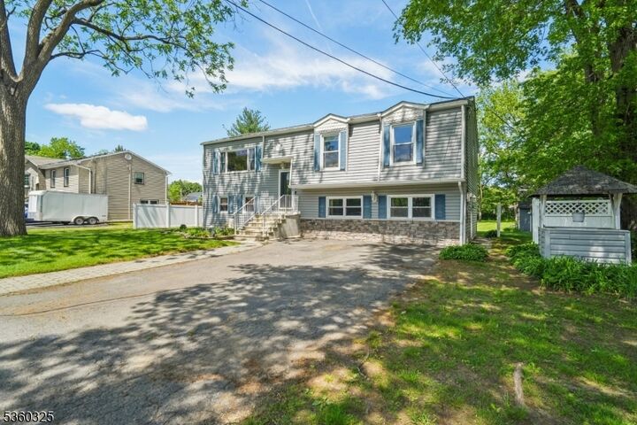 Property Photo:  11 Steele Ave  NJ 07035 