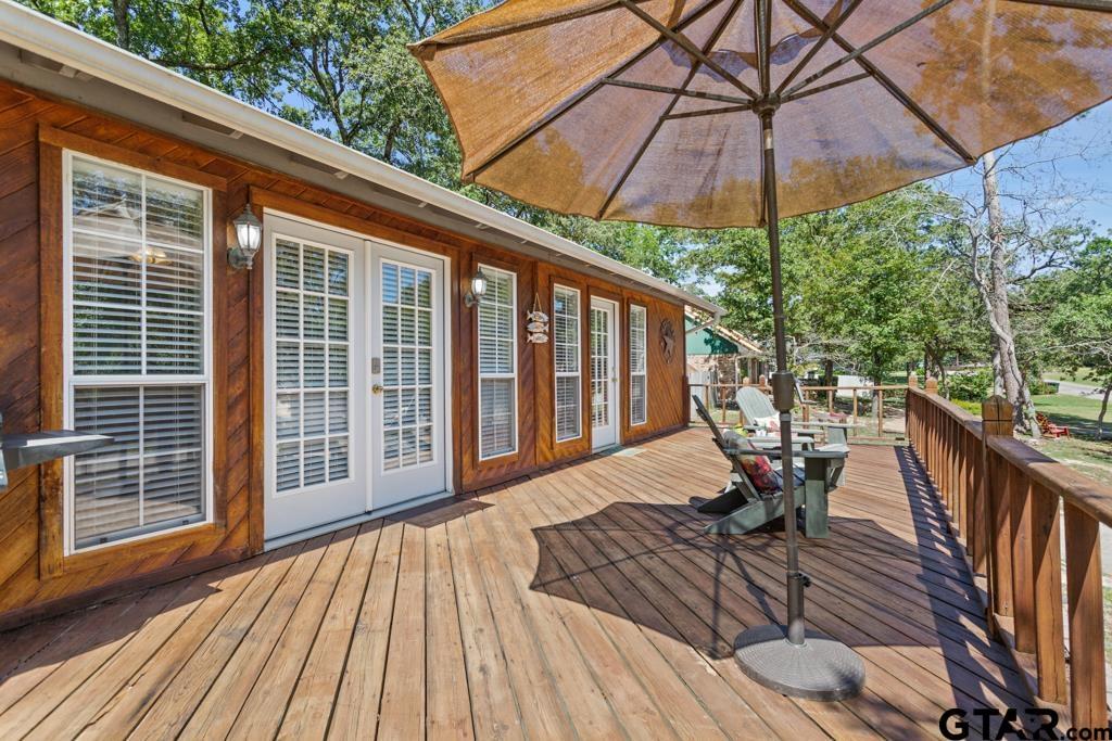 Property Photo: 313 Crestview Ln TX 75771