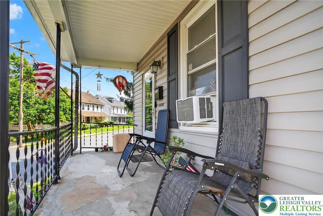 Property Photo: 1030 Howertown Road PA 18032