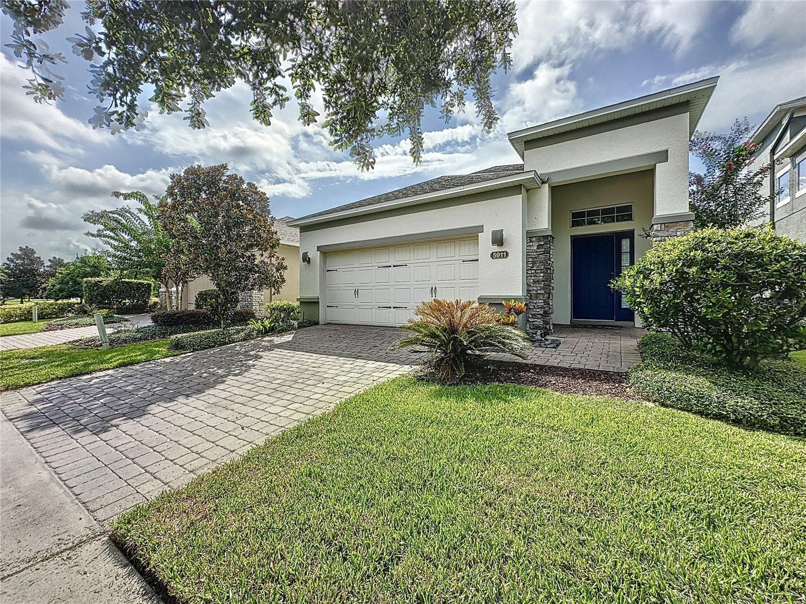 Property Photo:  5911 Paxton Ct  FL 32703 