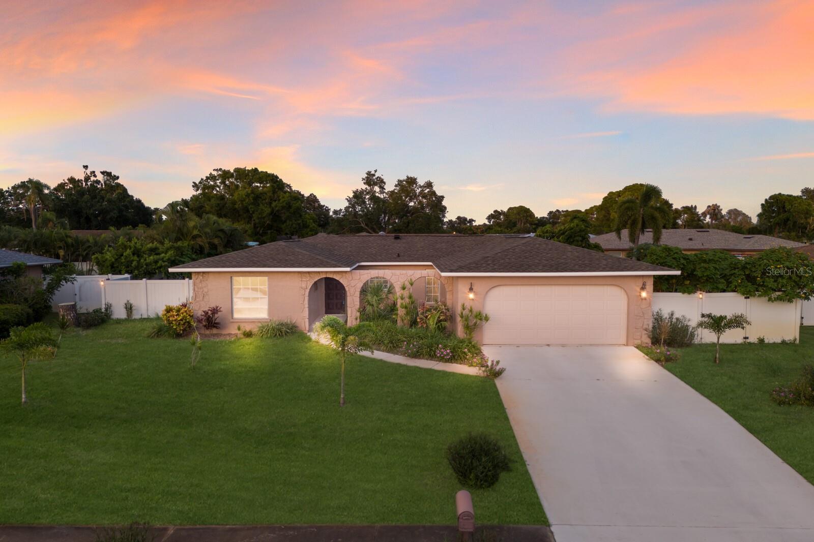 Property Photo: 2211 42nd Street W FL 34205