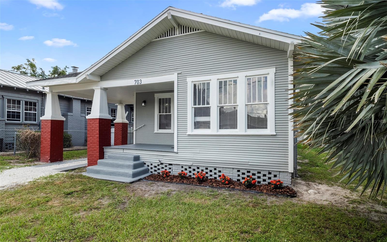 Property Photo:  703 E Flora Street  FL 33604 