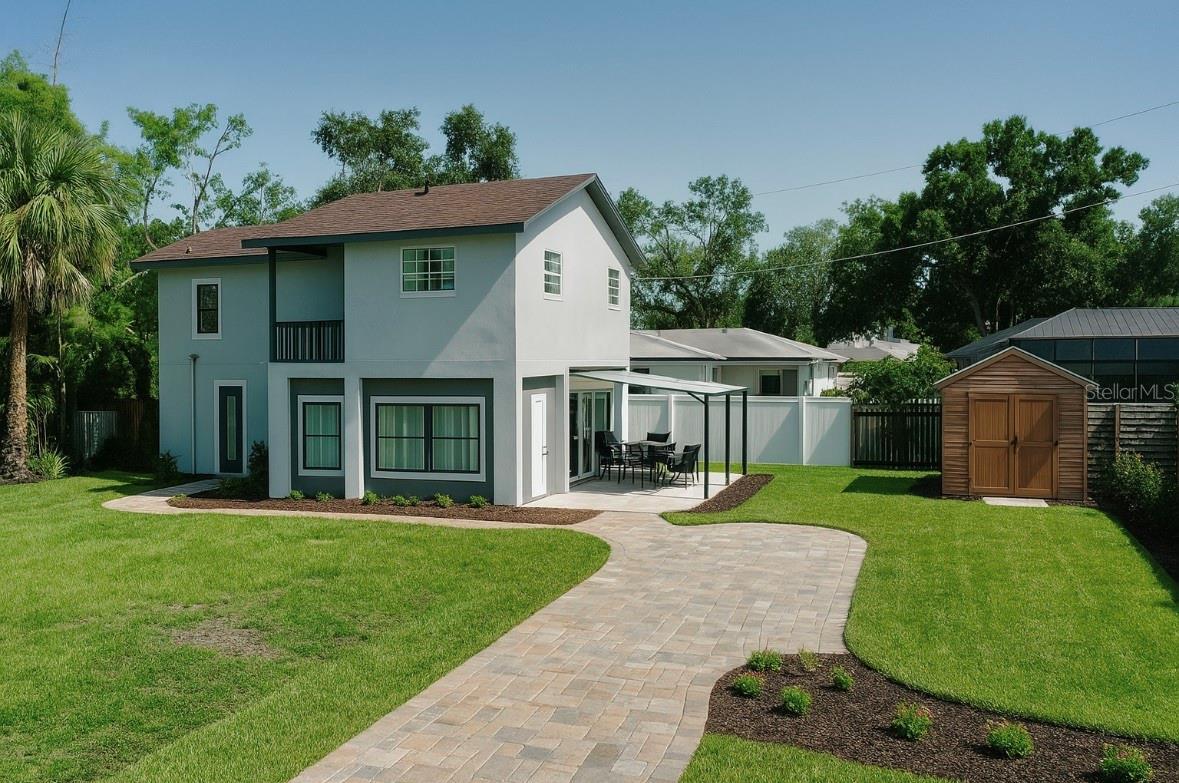 Property Photo:  3052 Alta Vista St  FL 34237 