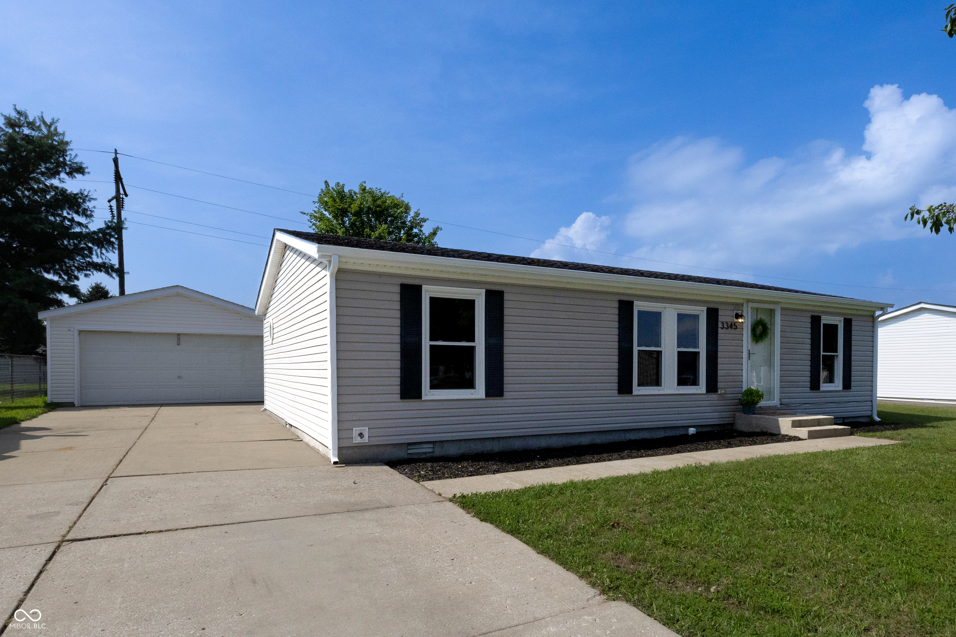 Property Photo: 3345 Spring Valley Drive IN 47203