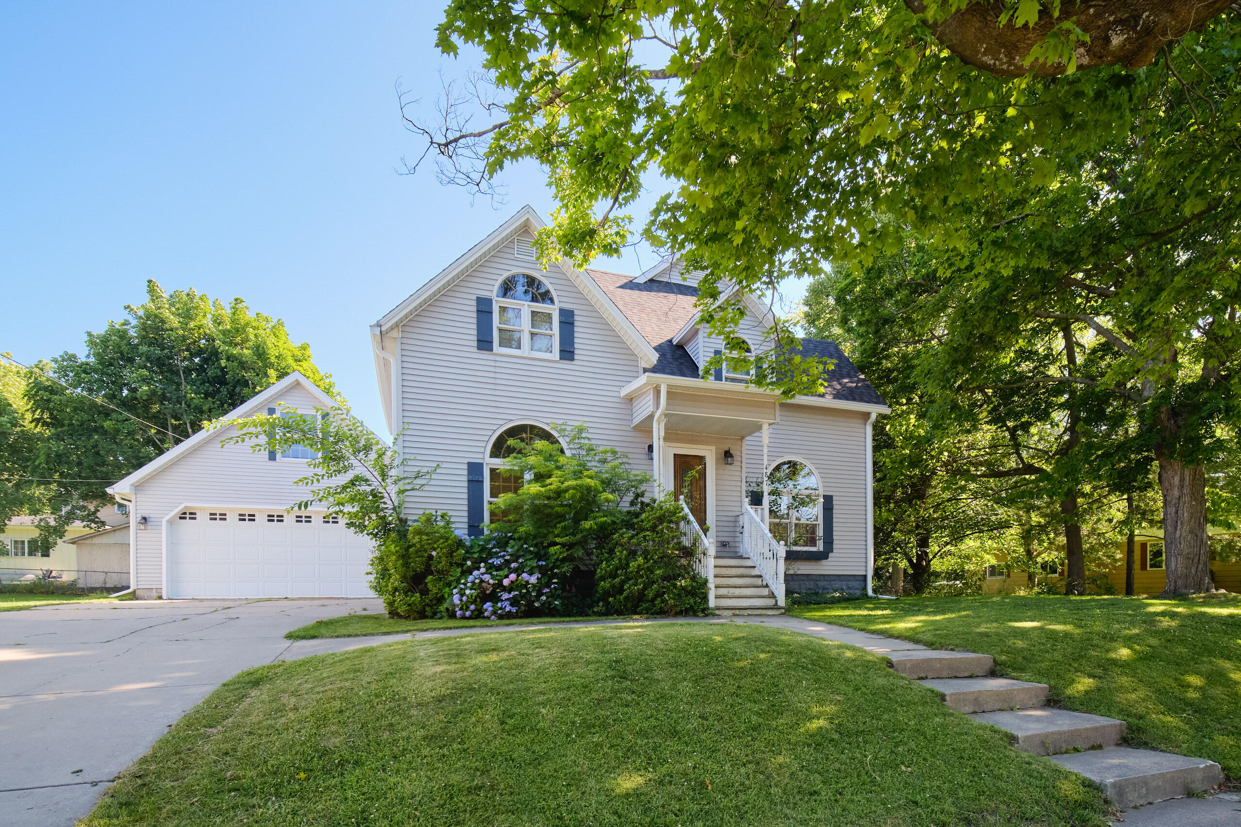 Property Photo:  487 4th Street  MI 49660 