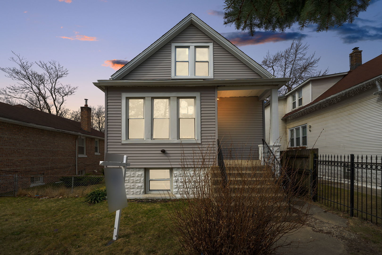 Property Photo: 8048 S Avalon Avenue IL 60619