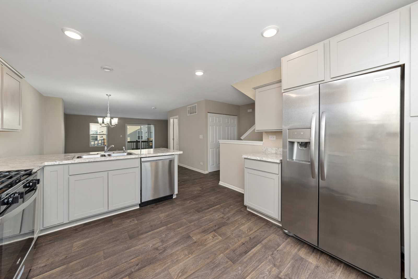Property Photo: 2303 Upland Road IL 60140