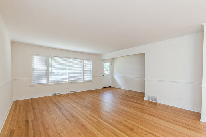 Property Photo: 5018 Dobson Street IL 60077