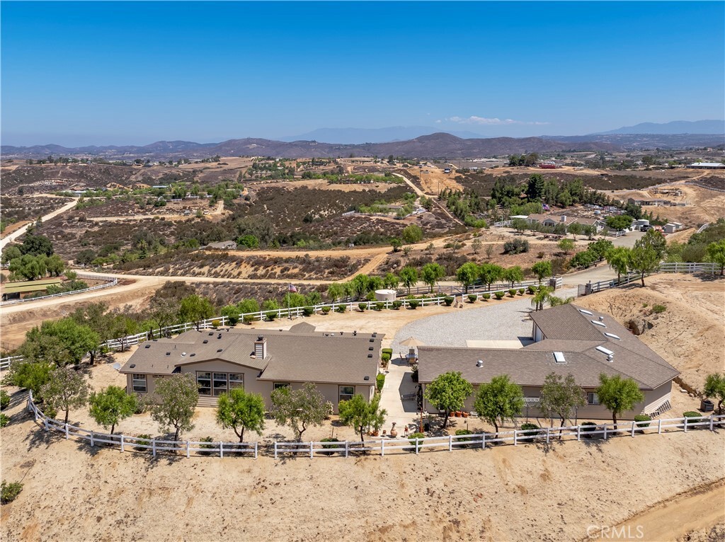 Property Photo: 39597 Calle Escalona CA 92592