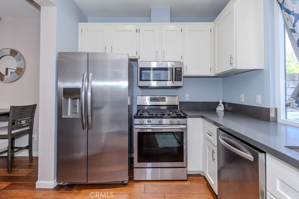 Property Photo: 219 Draft Way CA 92870
