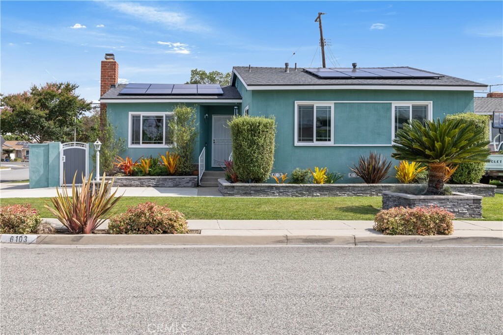 Property Photo: 6103 Wolfe St CA 90713