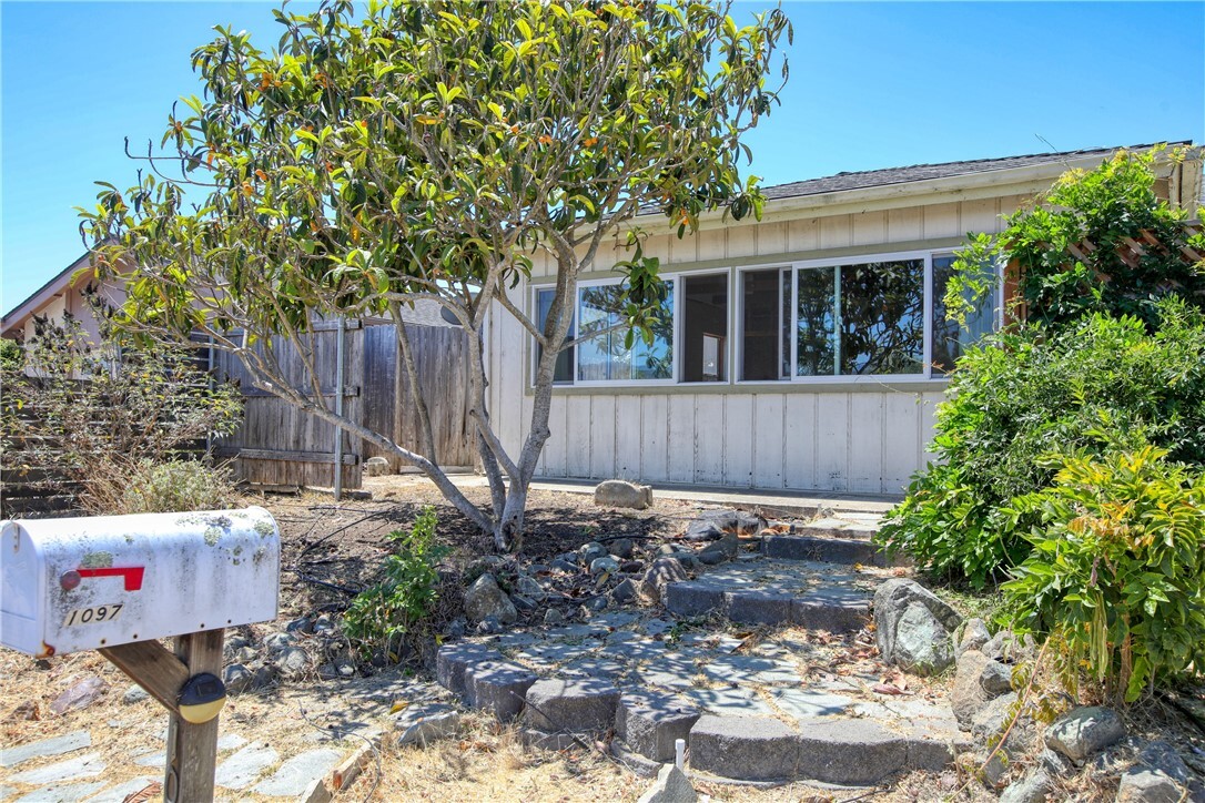 Property Photo: 1097 San Adriano CA 93405