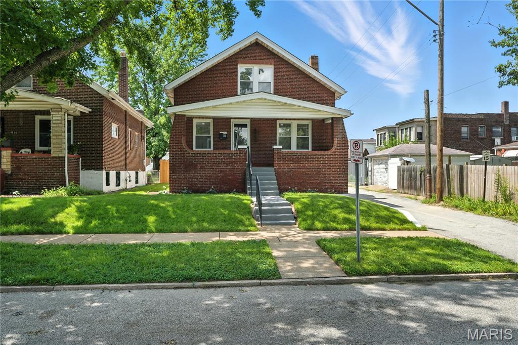 Property Photo: 4892 Anderson Avenue MO 63115