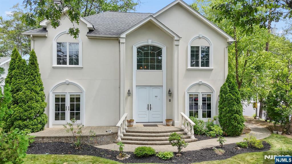 Property Photo:  519 E Palisade Avenue  NJ 07632 