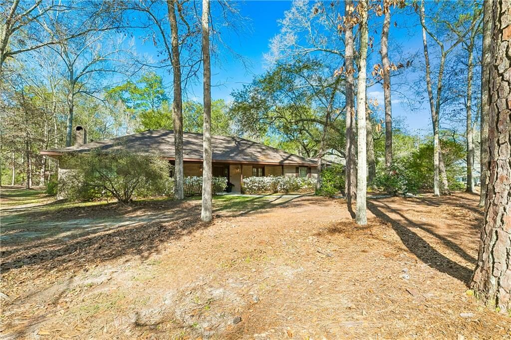 Property Photo:  599 Dove Park Road  LA 70433 