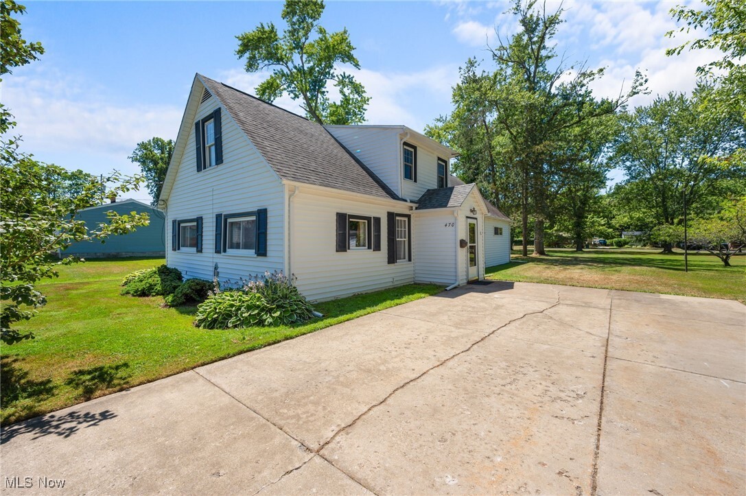 Property Photo: 470 3rd Street OH 44041