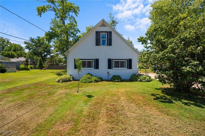 Property Photo:  470 3rd Street  OH 44041 