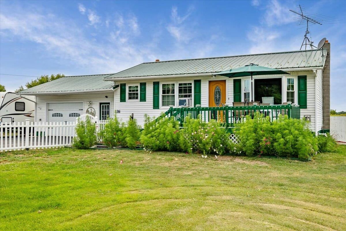 Property Photo:  116 Middle Road  VT 05488