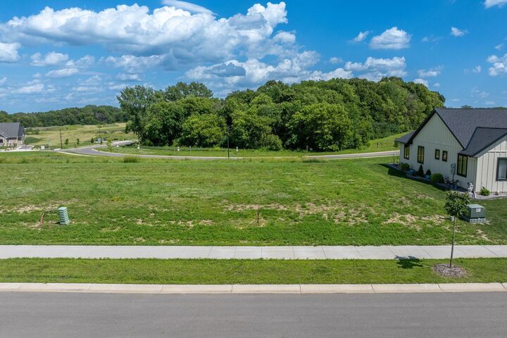 1031 Saba Boulevard  Mankato MN 56001 photo