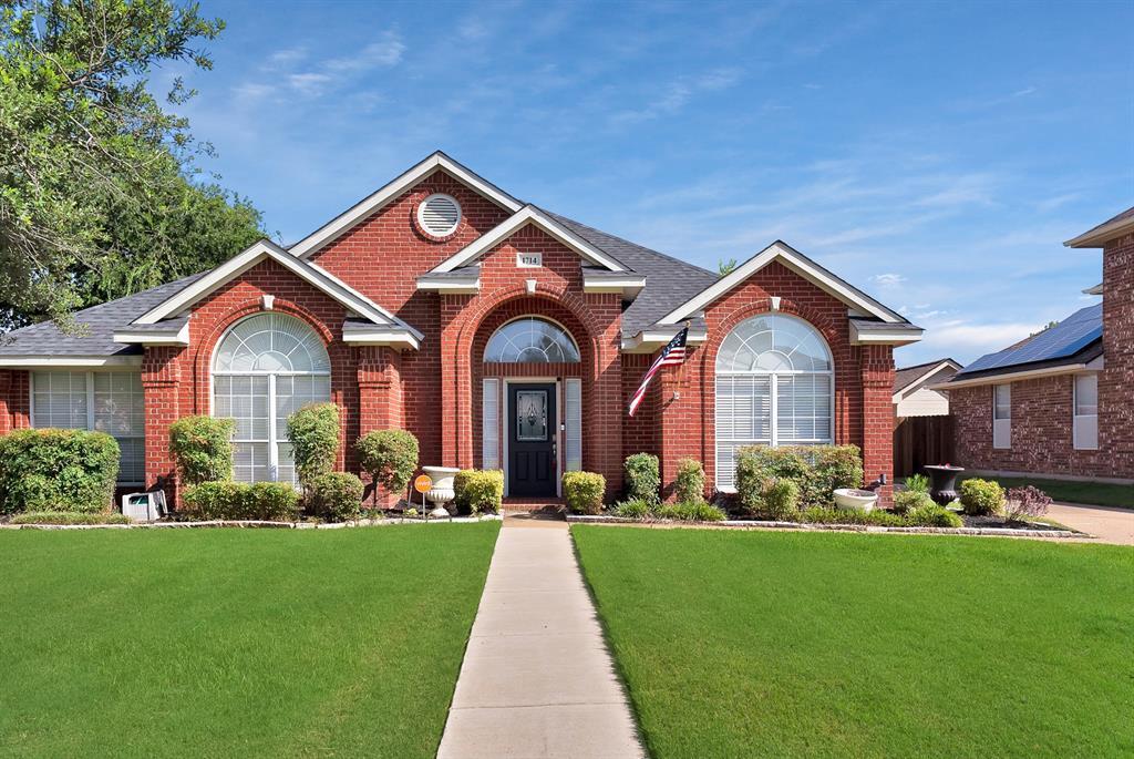 Property Photo:  1714 Brittany Lane  TX 76063 