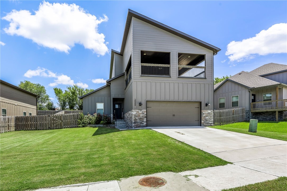 Property Photo:  2588 N Justin Drive  AR 72704 