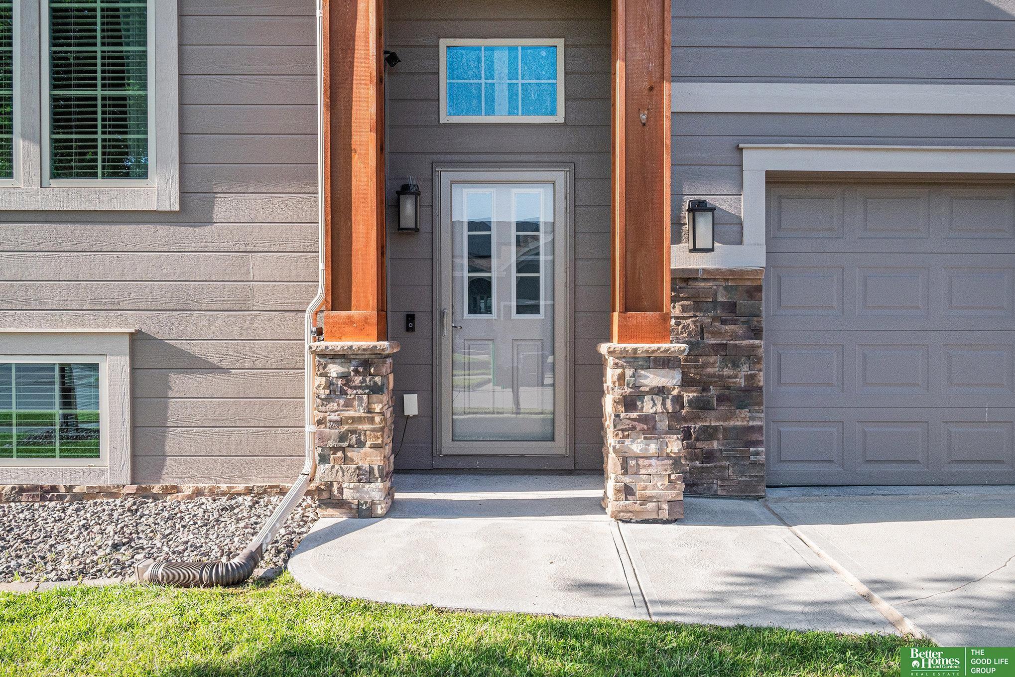 Property Photo:  1919 Mesa Street  NE 68123 
