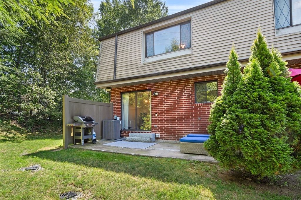 Property Photo:  404 Farrwood Dr 404  MA 01835 