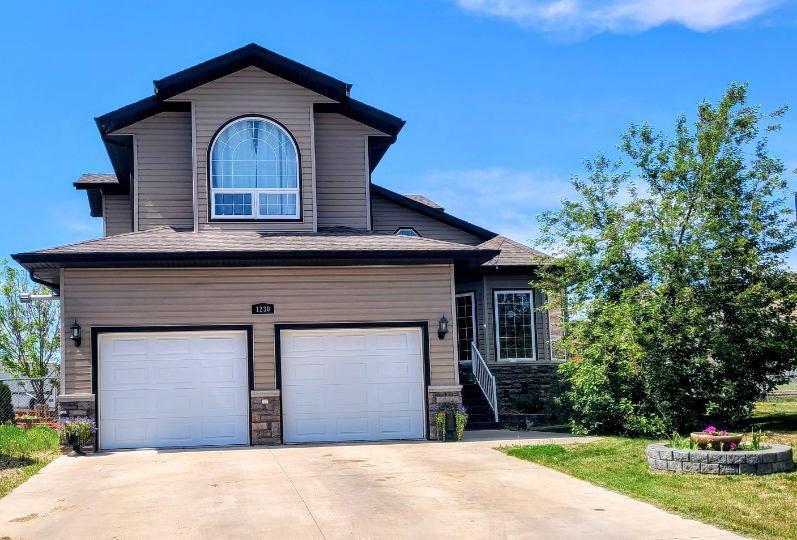Property Photo: 1230 1 Ave NW AB T0J 0Y1