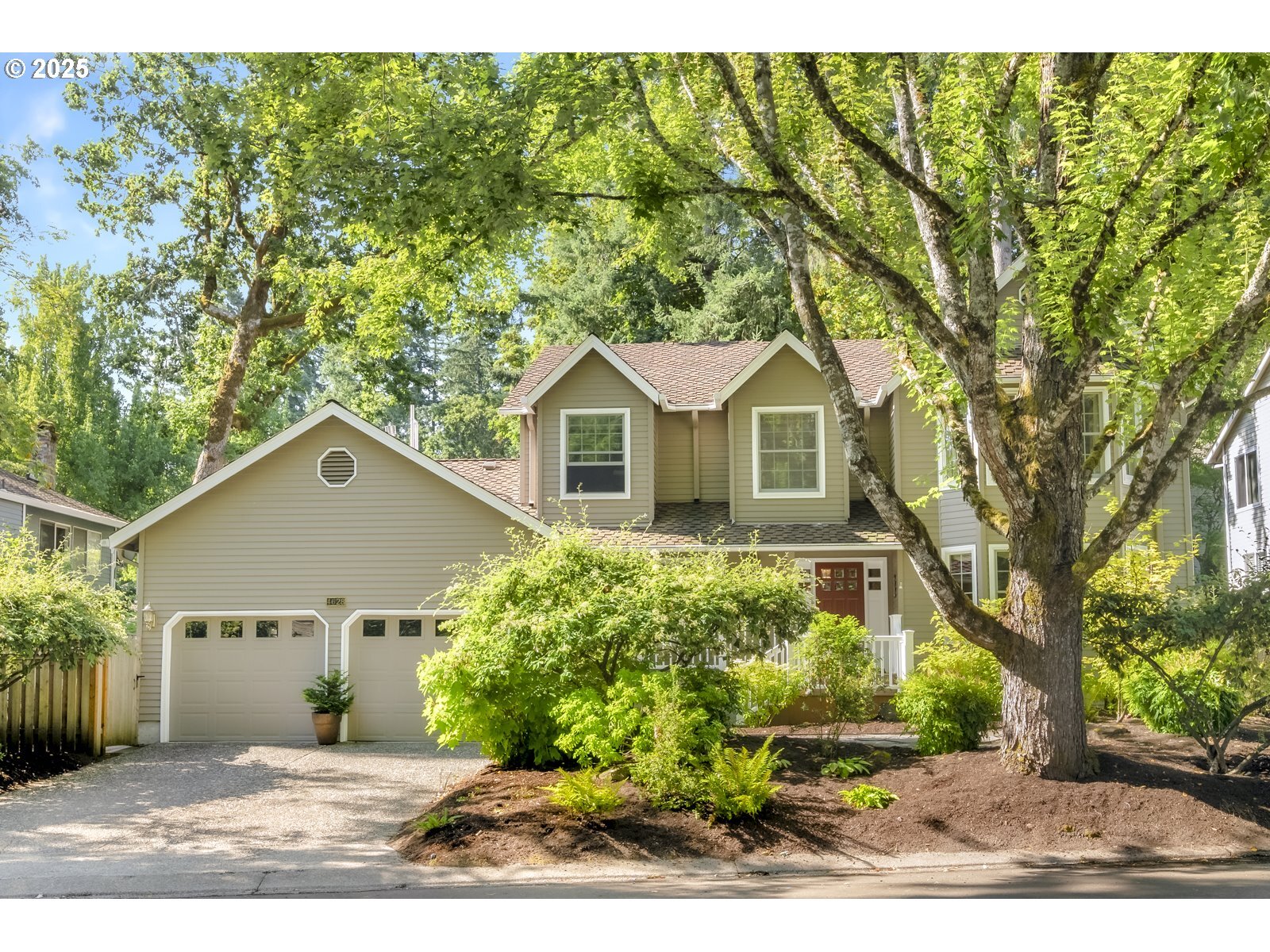 Property Photo:  4628 Heritage Ln  OR 97035 
