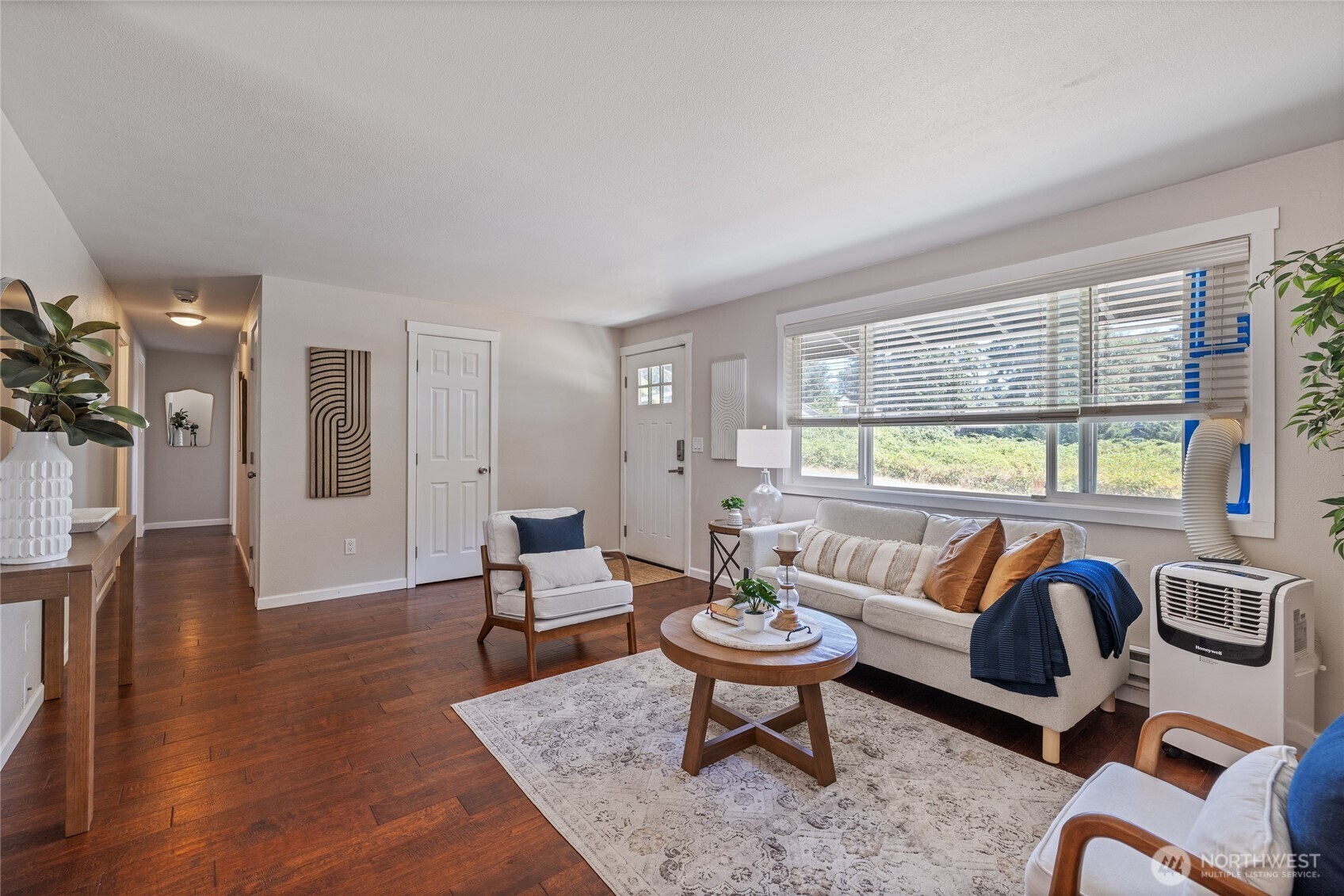 Property Photo: 38257 42nd Avenue S WA 98001
