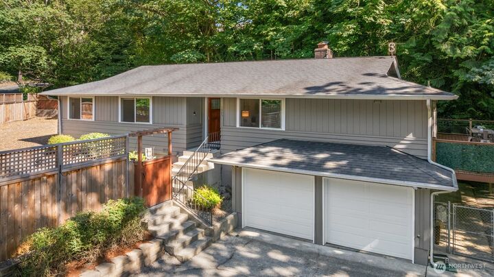 Property Photo: 1305 SW 140th Street WA 98166