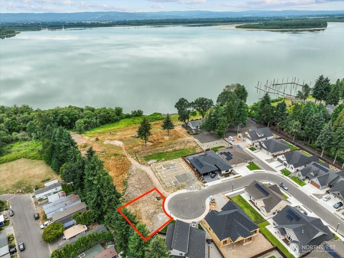 Property Photo: 6704 NW 26th Court WA 98665