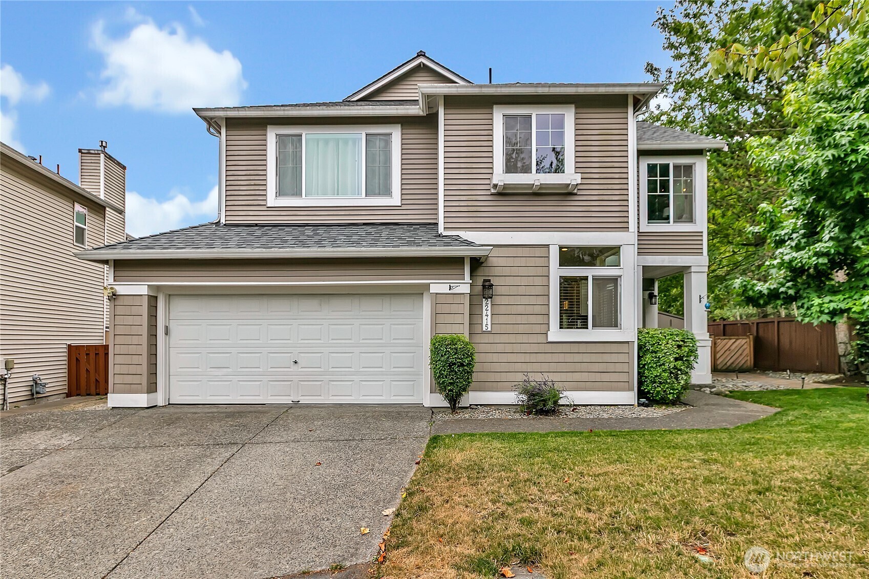 Property Photo: 22415 41st Avenue S 39 WA 98032